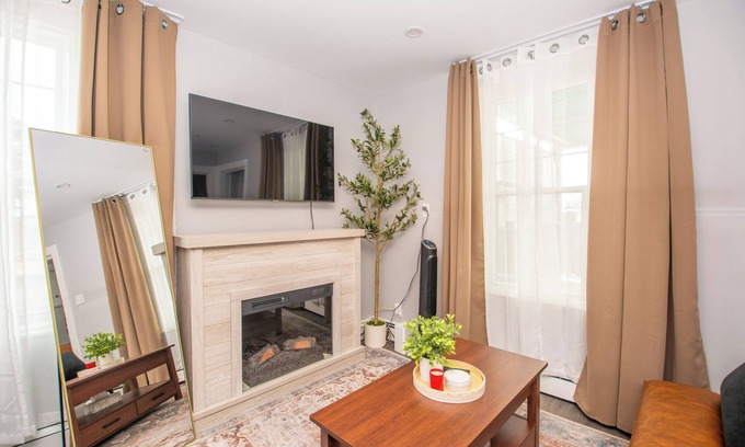 Saint John Appartement | Chic Hideaway Close to UNBSJ