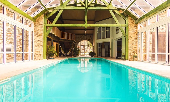 Segur-le-Chateau Maison | Maison de vacances chic avec piscine