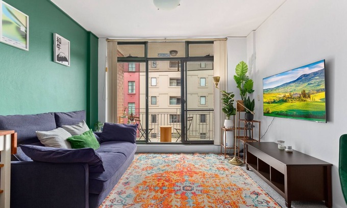 Chippendale Appartement | Chic Inner-City 1 Bedroom with Private Balcony
