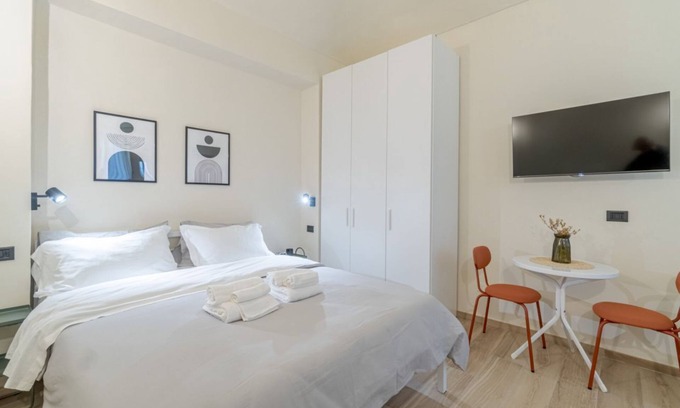 Cit Turin Appartement | Chic Mini Studio x2 within walking distance of Porta Susa
