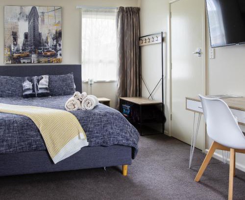 Bishopdale Maison | Chic Private Studio 5 mins from Airport and shops