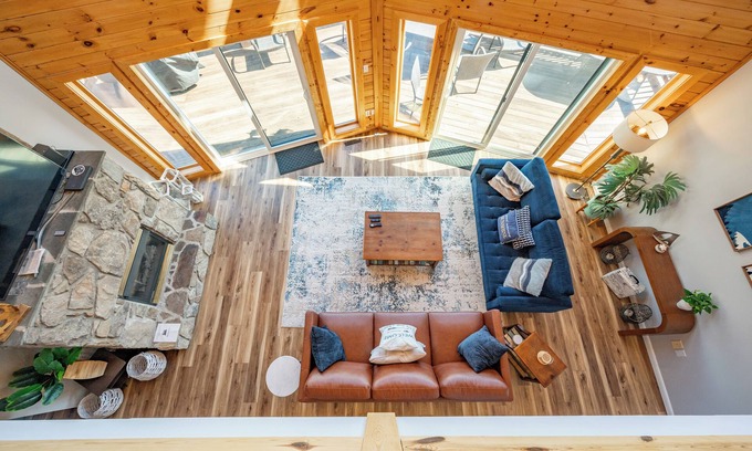 Paradise Point Maison | Adventures In Paradise: Lake Access, Hot Tub, Fire Pit, Corn Hole!