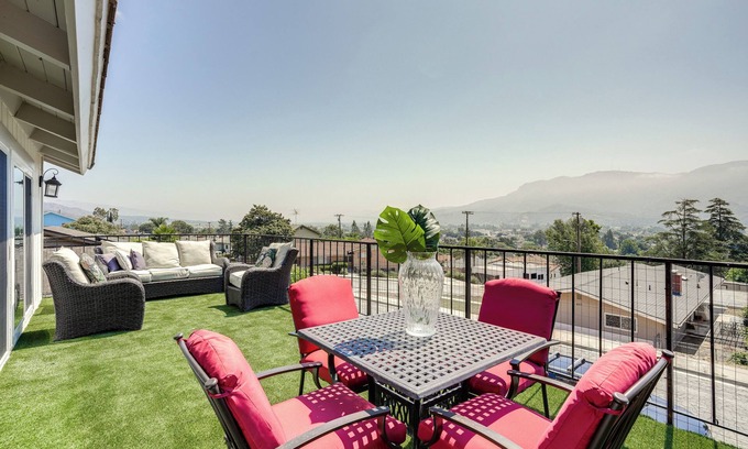 Santa Paula Maison | Chic Santa Paula Home w/ Mountain & City Views!
