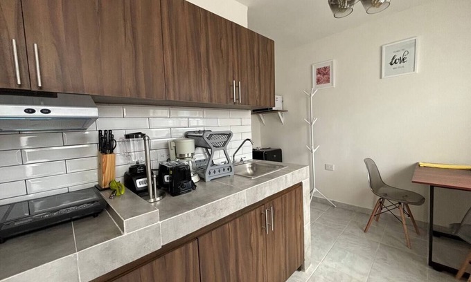 Xalapa Appartement | Chic Shelter/Room/Bathroom/Stylized Kitchen