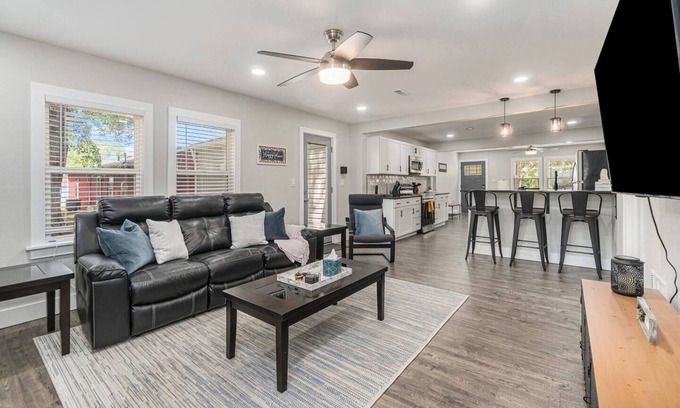 Grandview Maison | Chic Space/12M->Belton, 910 Mbps