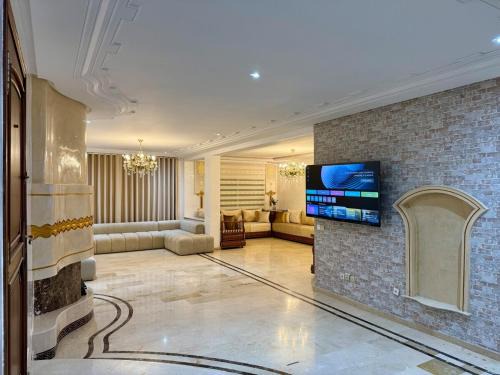 Ville Nouvelle Appartement | Chic & Spacious 4BR with Jacuzzi-Fez New City Stay