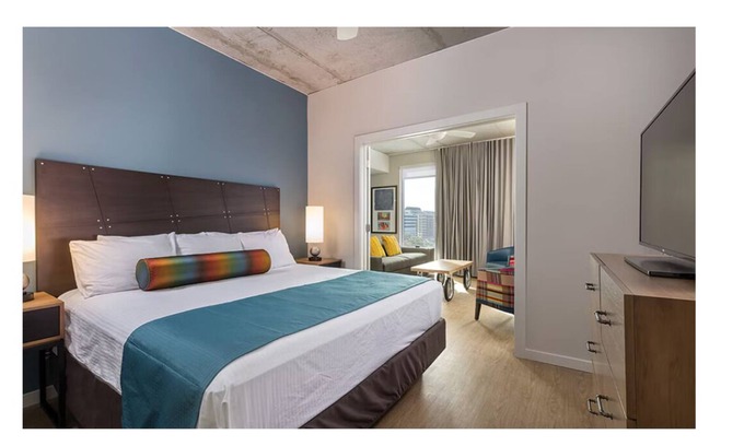 Civic District Appartement | Chic Studio Deluxe Hotel Suite in the Heart of Austin