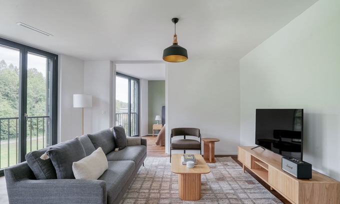 Wollishofen Appartement | Chic Wollishofen 1BR w/ Storage & W/D, nr Local Market, by Blueground