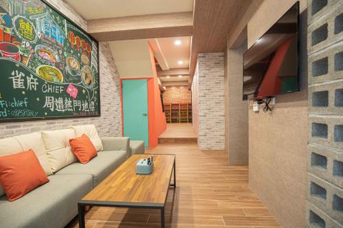 West Central District Maison | Chief Homestay輕旅套房附設電梯#本國旅客須先匯款