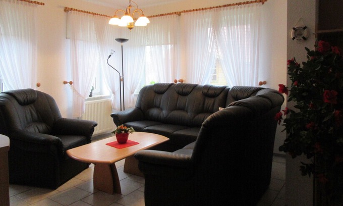 Neßmersiel Appartement | CHILD FRIENDLY, COZY HOLIDAY PROPERTY AT PROMENADE AND COASTAL LOCATED