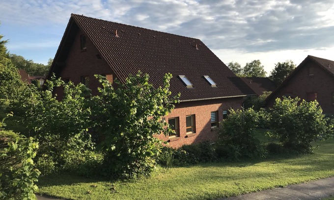 Nieheim Maison | Child-friendly holiday home on the edge of the forest