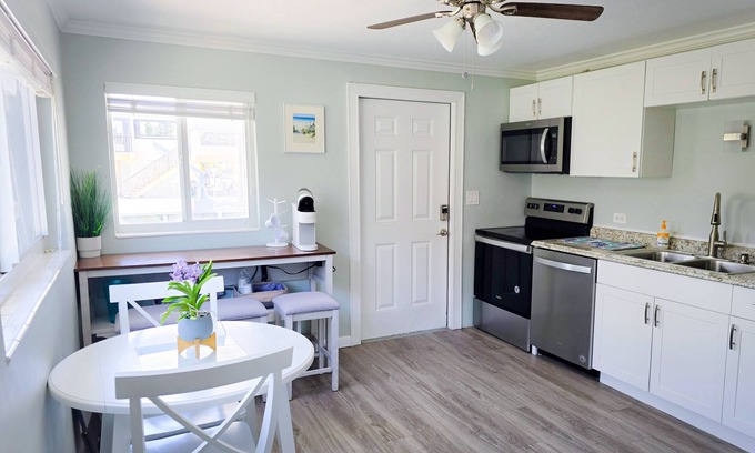 Marathon Maison | Chill Island Vibes & Sunrises: Your Private Paradise in the Florida Keys!