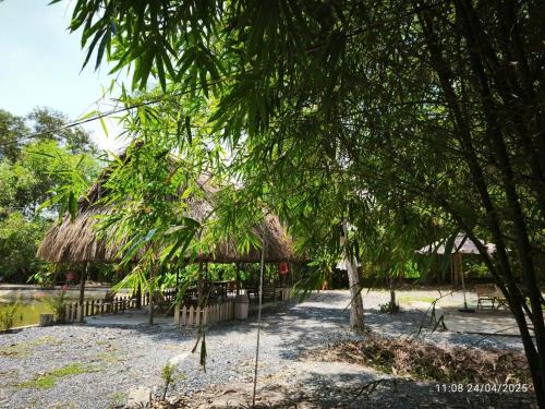 Mang Yang Autre | Cho thuê chòi view hồ -Homestay Me Khang 2