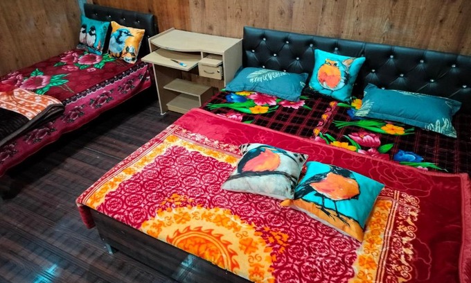 Dugalbitta Maison | CHOPYA DEVRIYATAL MID POINT HOME STAY