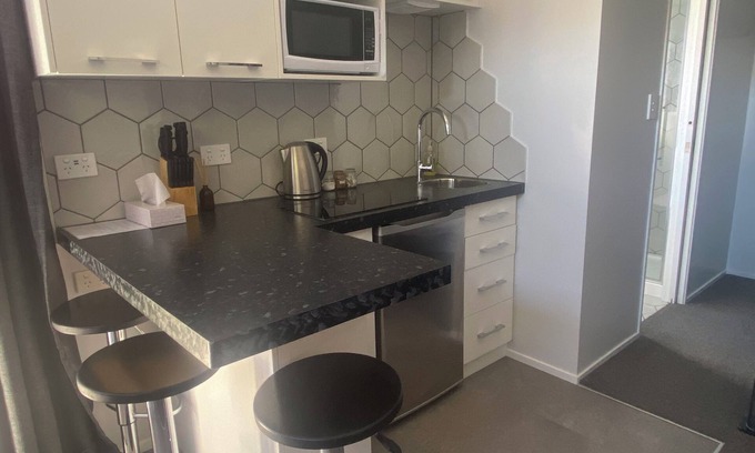 Christchurch Appartement | Christchurch Airport Tinyhouse