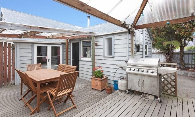 Christchurch City Centre Cottage | Central Christchurch Cottage
