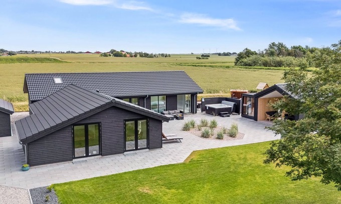 Store Kongsmark Maison | "Christian" - 600m from the sea by Interhome
