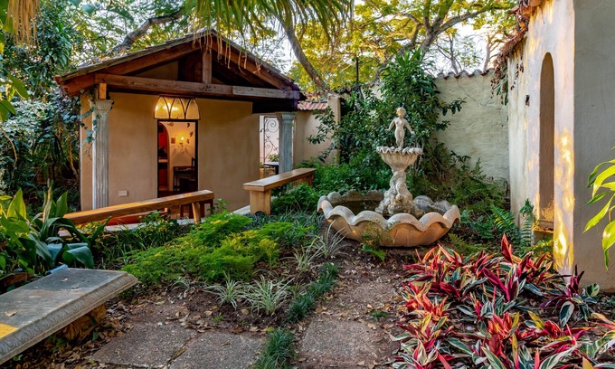 Nelspruit Maison | Christie's at 32 on Russell