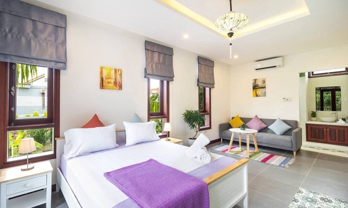 Cam Pho Appartement | HA4 de Christina. 4 Suites avec vue sur le village