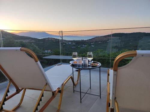 Kotsiana Maison | Christos