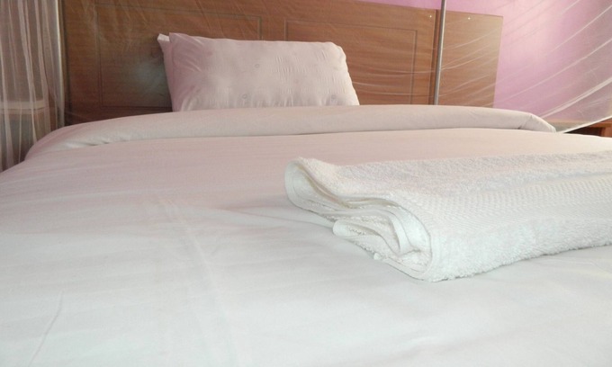 Embu Maison | Chrysalis Guest House & Restaurant Embu