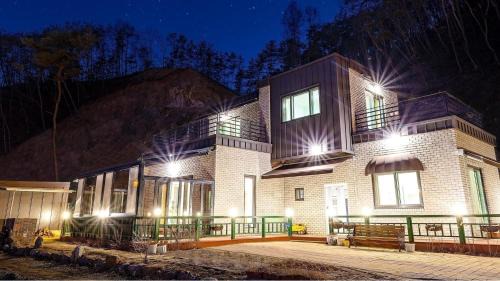 Oesil Maison | Chungnam cheong-yang ekohillinghauseu