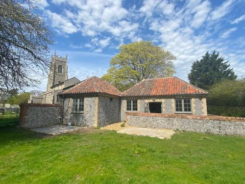 Northrepps Maison | Church Rooms Cottage - Recently Renovated!