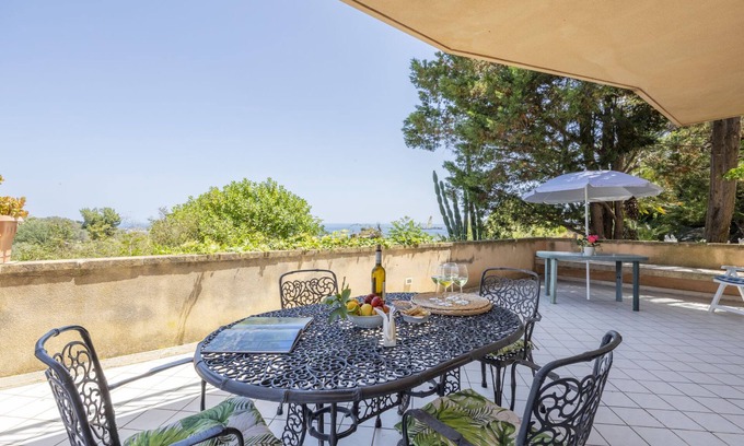 Santa Flavia Appartement | Cicladi Milos by Interhome
