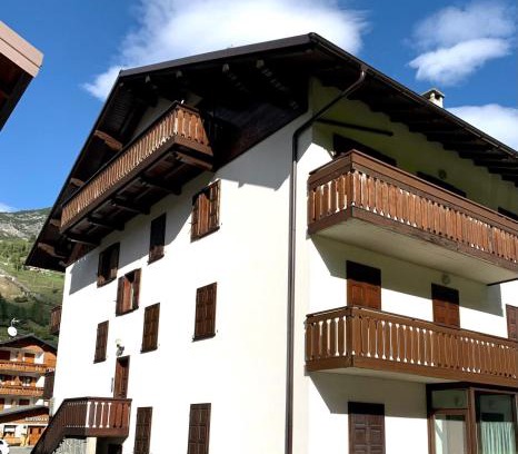 Isolaccia Appartement | Cima de' Piazzi Apartment 2