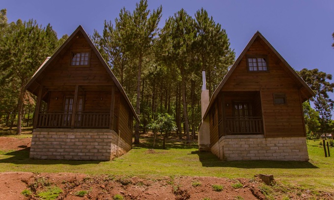 Beco da Alegria Chalet De Ski | Cinnamon, Rio Grande do Sul Lion Huts of the Judah Tribe.