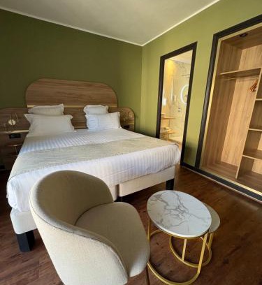 Le Puy-en-Velay Hôtel | Cit'hôtel Le Chris'tel hôtel et restaurant