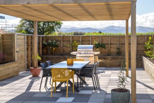 Greytown Maison | Citron 9