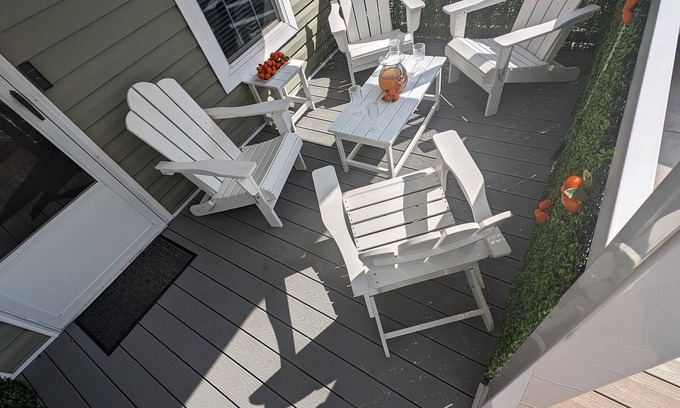 Deltona Lakes Cabine | "Citrus Lodge" 1 bedroom, Full kitchen, WiFi,Private patio & Free parking