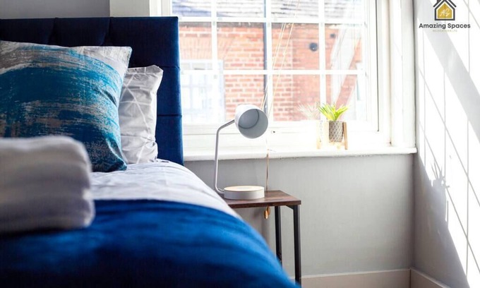 Warrington Appartement | City Centre 2 Bed Flat Sleeps 3 for Work and Leisure with Private Parking & Wifi