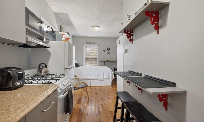Manchester Appartement | City Chic 2nd flr Studio w/Enclosed Private Porch