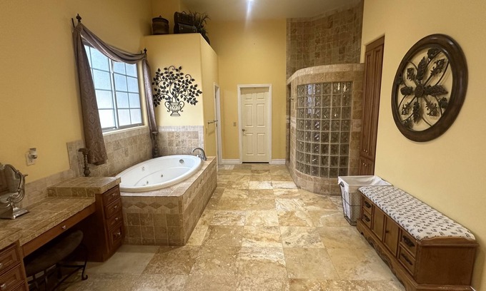 Waddell Maison | City/Country acre Estate with pool, fire pit, bbq areas