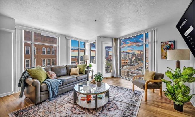 Ohio City Appartement | City-Luxe, Free Parking, 24/7 Gym
