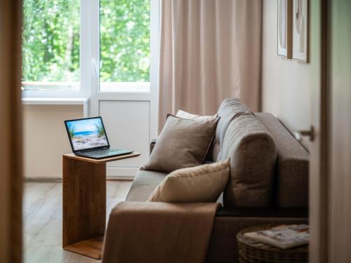 Jurmala Appartement | City Park Quiet Residence - 2 Room Apartment with Balcony & View