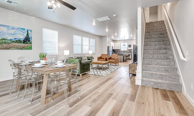 Central Oklahoma City Maison | City Serenity | 3BD 2BA Townhome