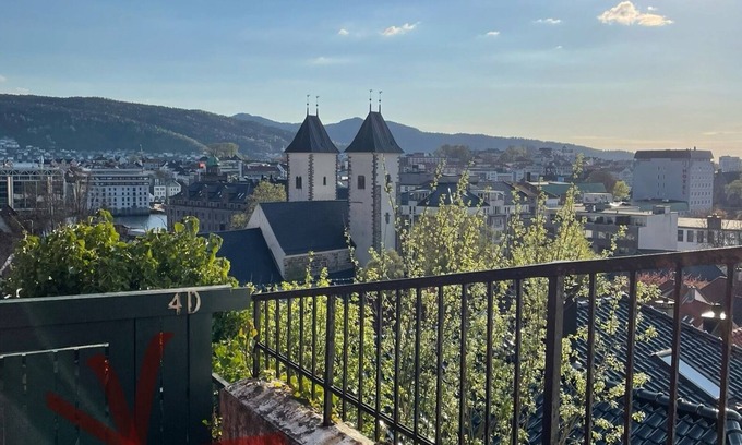 Bergen City Centre Appartement | City View Bergen. City and sea views from your private terrace. Very central.
