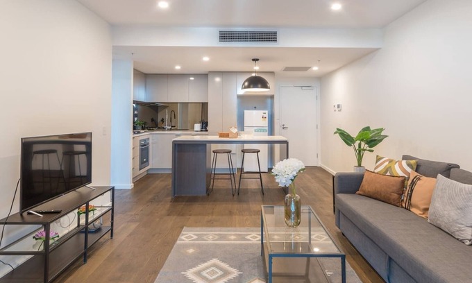 Woolloongabba Appartement | Cityscape Serenity with Pool near Gabba and CBD