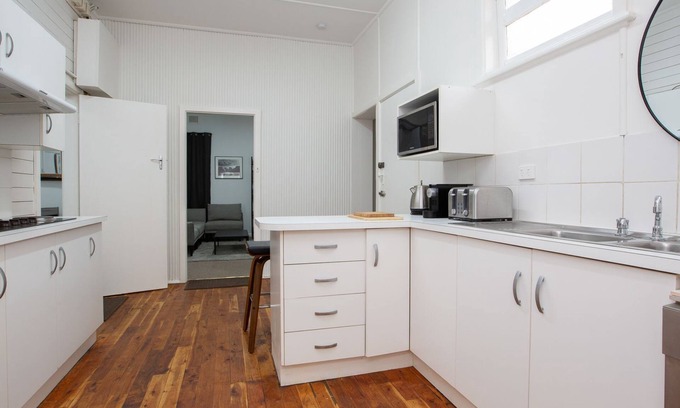 North Tamworth Maison | CitySide Pad - 5-minute walk to CBD