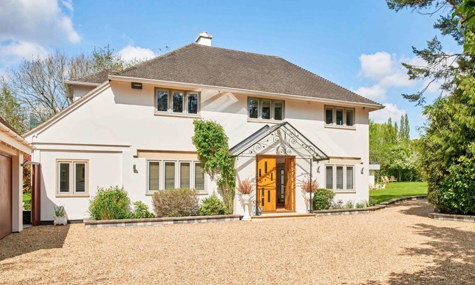 Cheltenham Villa | Clarendon House - Neuf Chambres Villa, Couchages 24