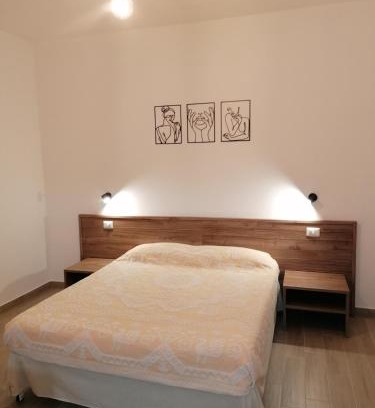 Sant'Anna Arresi Maison | CLASS ROOMS AFFITTACAMERE