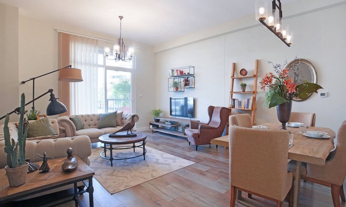 Motor City Appartement | Widcombe House | Fully Furnished | Garden Views