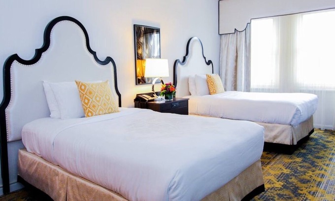 Kalorama Heights Hôtel | Classic Charm in Our Sophisticated Accommodations, Near Embassy Row