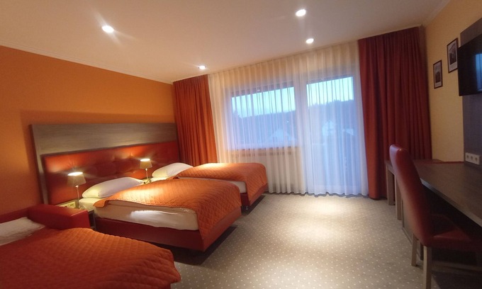 Donaueschingen Appartement | Classic family room, modern with balcony, 1 double bed + 1 single bed or 3 single beds