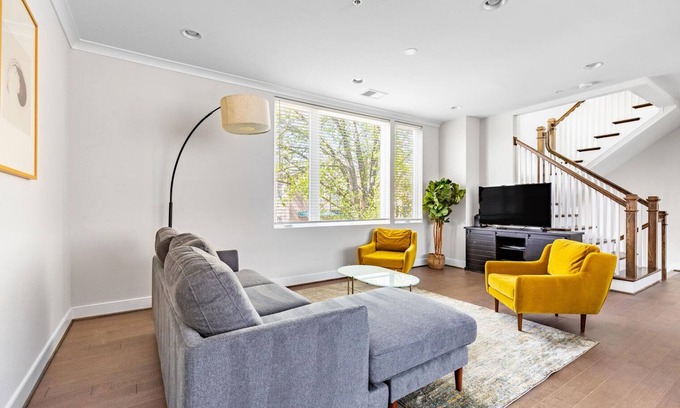 Nauck Maison | Classic Green Valley 3BR w/ W/D, nr Restaurants & Bars, by Blueground