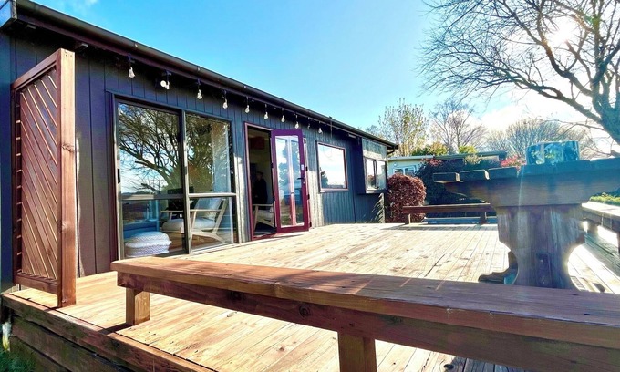 Mangakino Maison | Classic Kiwi Bach - unplug from the world and relax.