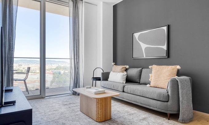 Erdberg Appartement | Classic Landstraße 1BR w/ Pool & DM, nr U3 Erdberg, by Blueground